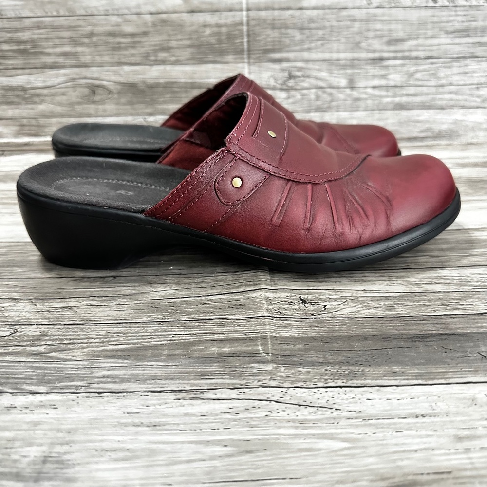 Clarks Brown Leather Clogs Women's Size 8.5 M Slide Mule Comfort Shoes Slip Ons